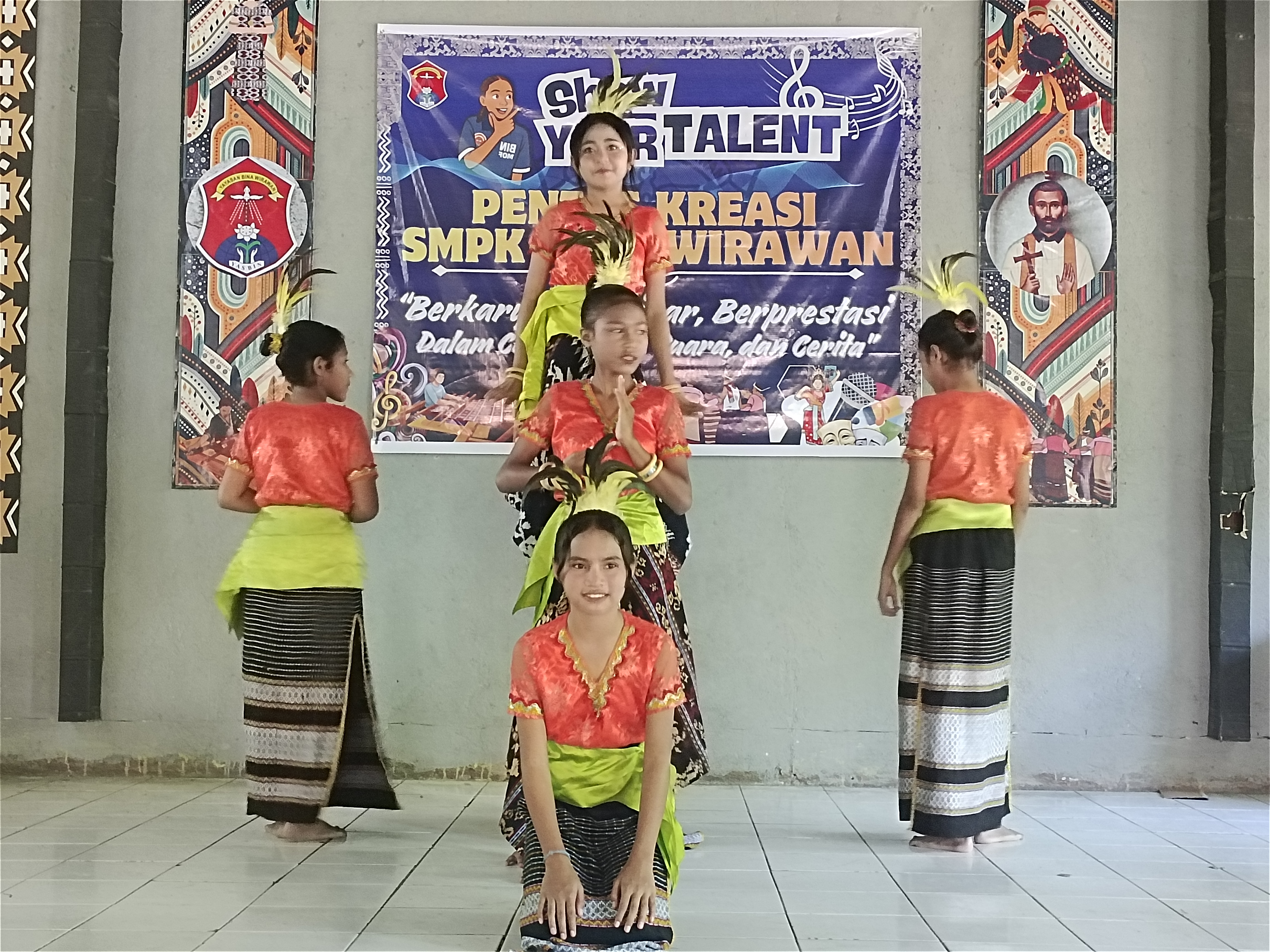 Pentas seni tari